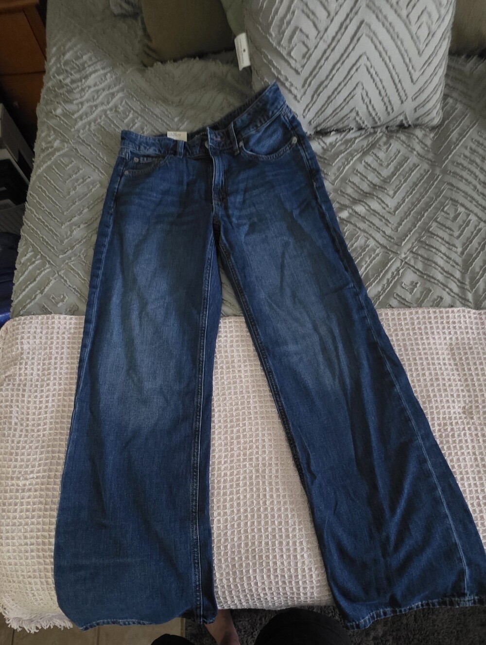 Aeropostale Men's Bootcut Jeans in Dark Blue Denim